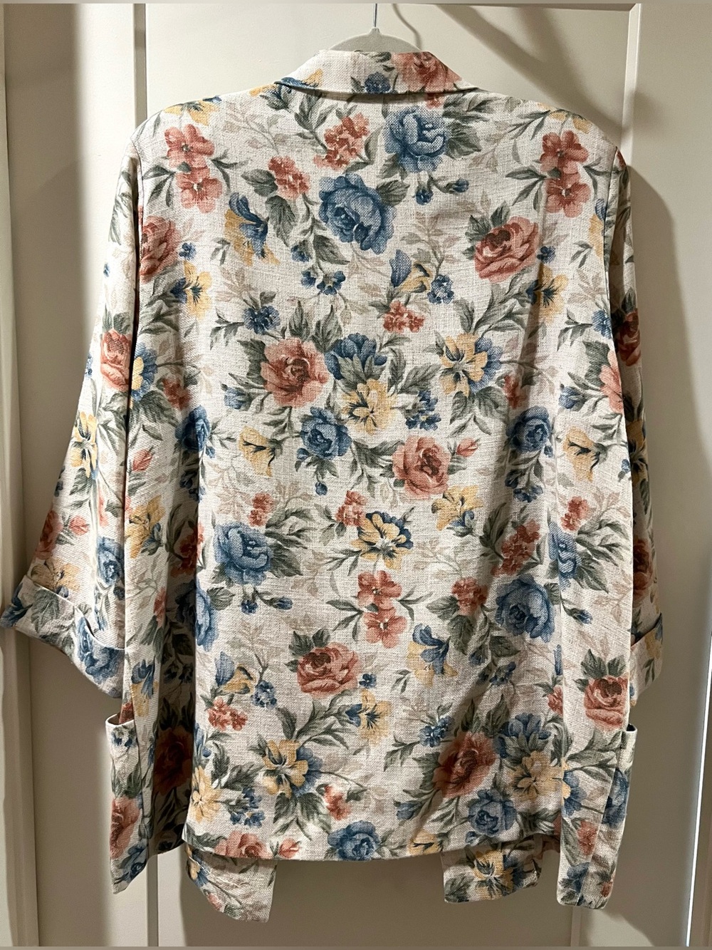 Joanna Vintage Floral Linen Blazer - Picture 6 of 11